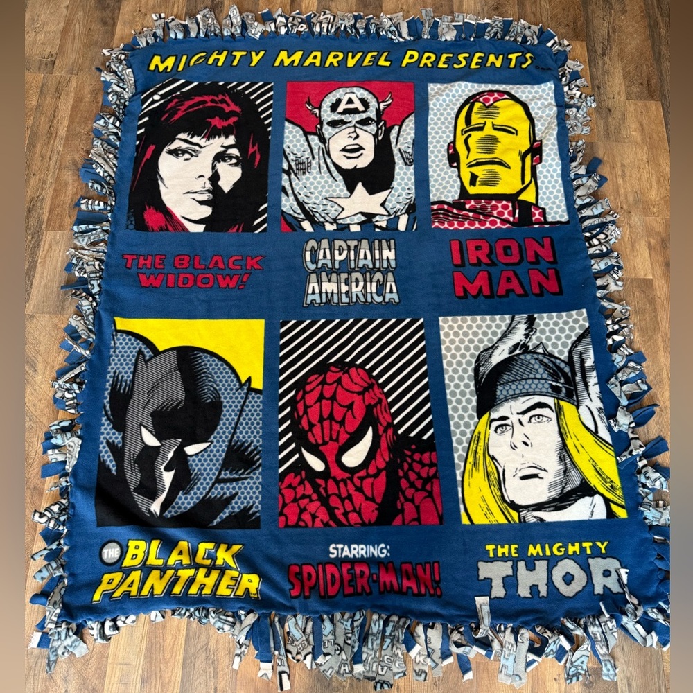 Kids Marvel Heroes Fleece Blanket 63x53in - Picture 2 of 13